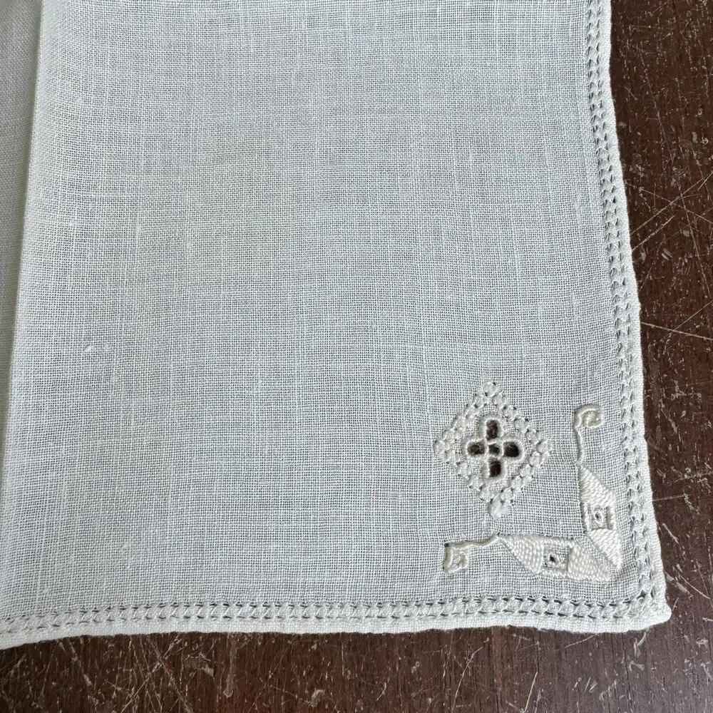 Antique‎ Vintage Hand Embroidered White Cloth Napkins 11 x 10 inches